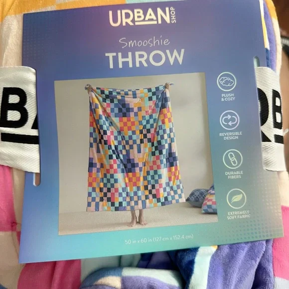 URBAN SHOP Vibrant Multicolor Checkered Throw Blanket - Picture 8 of 9